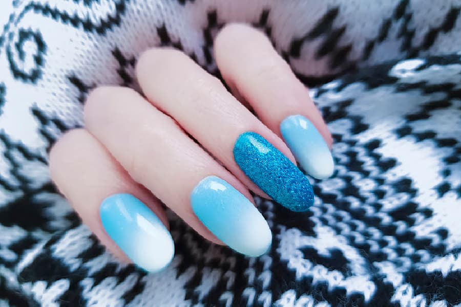 temperature color changing nail polish