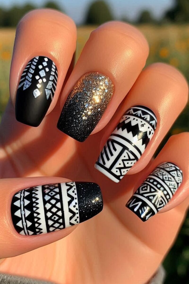 50+ Black Nail Designs That Are Classy and Chic!