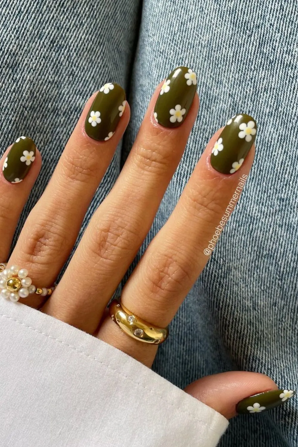 Flower nail designs are trendy, customizable, and easy to create using dotting tools and nail polish. While traditionally associated with spring, floral nail designs can be embraced year-round by adjusting color palettes to suit the summer, fall or winter. They work well on natural nails as well as acryllic, gel, or dip nails. You can also add rhinestones. Simple, short nails, french tips, almond, blue, pink, green, coffin, white, purple, cute, simple.