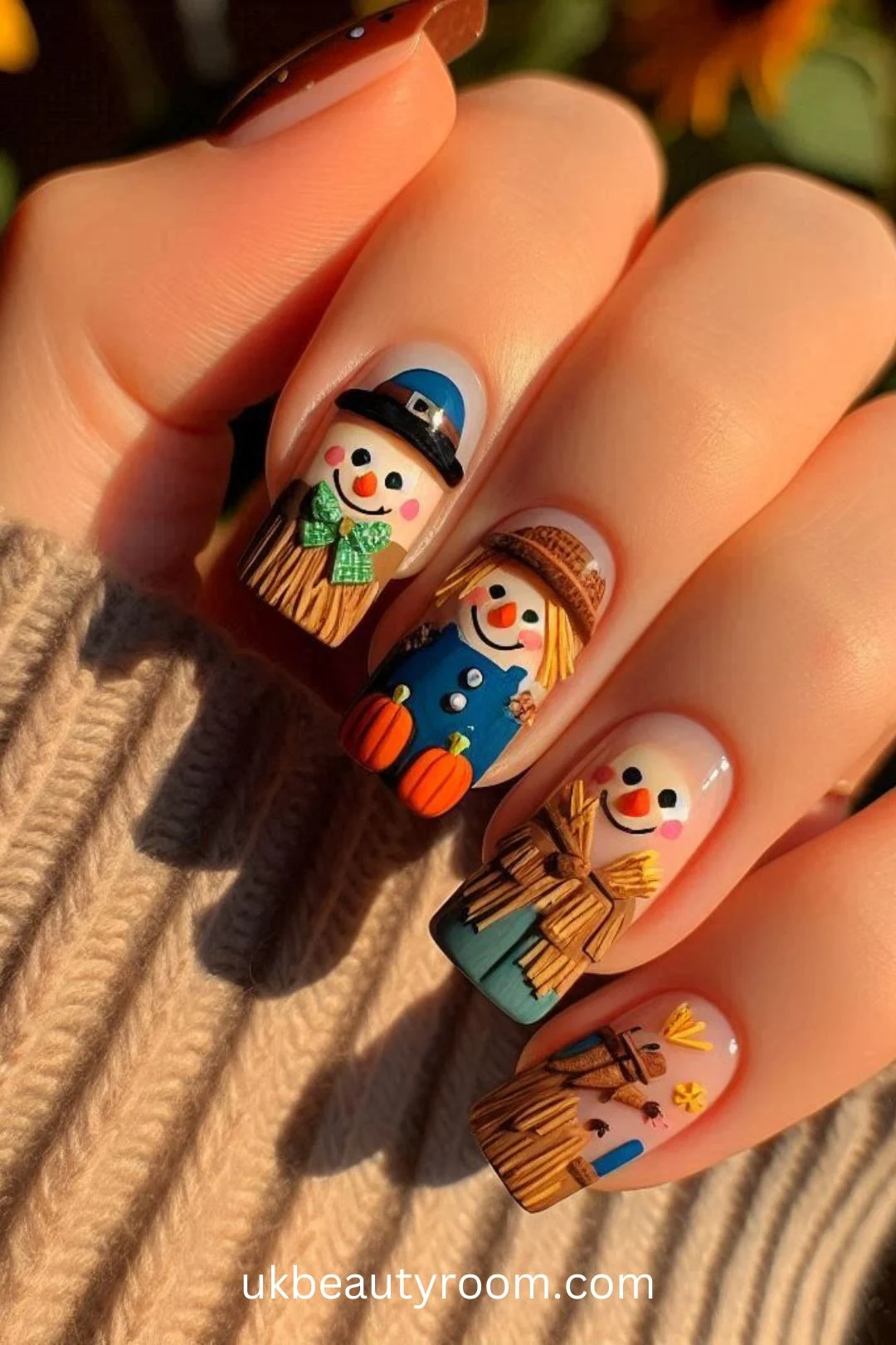 Thanksgiving is a time for gratitude, family, and festive gatherings. Celebrate the season with one of these 25 creative nail designs that reflect the holiday spirit!  Fall, ideas, short, art, colors, inspo, snoopy, designs acrylic, easy, simple.