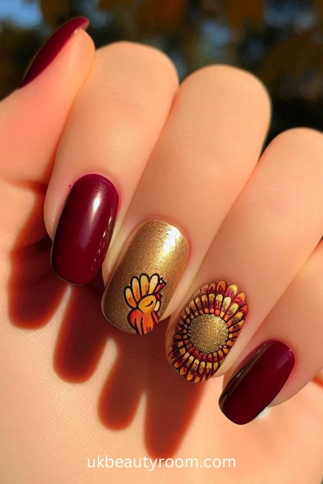 Thanksgiving is a time for gratitude, family, and festive gatherings. Celebrate the season with one of these 25 creative nail designs that reflect the holiday spirit!  Fall, ideas, short, art, colors, inspo, snoopy, designs acrylic, easy, simple.