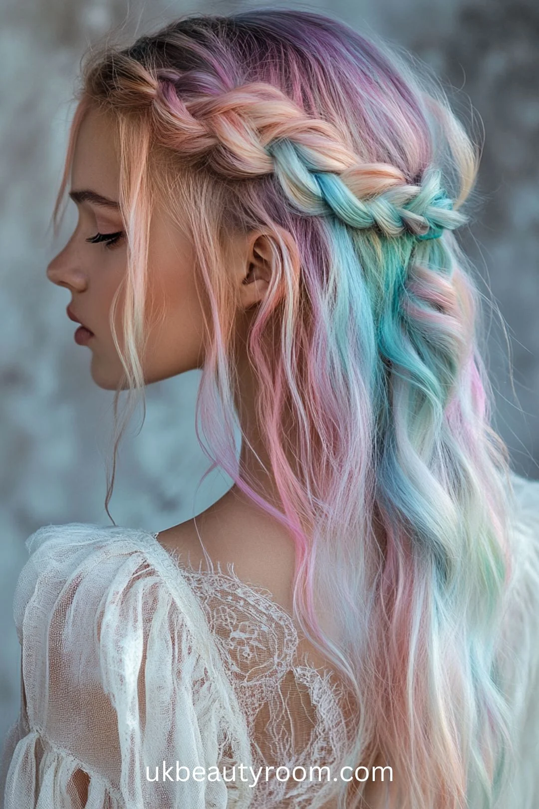 Festivals are the perfect time to express your unique style through creative and colorful hairstyles.  Whether you're heading to a music festival, a summer fair, or a renaissance event, these 23 ideas will ensure your hair is as memorable as the experience!  Simple, short, music, curly hair, rave, braids, long hair, summer, easy, country, bangs, renaissance, 2024, ponytail, updo, easy, with fake hair.