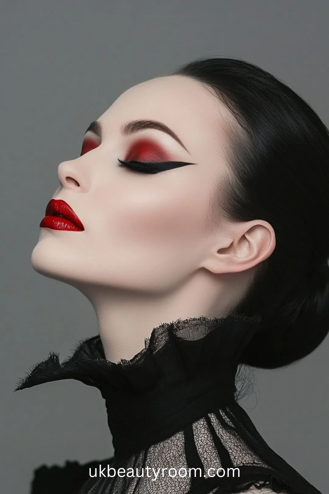 Looking for the perfect Halloween makeup look? Whether you're aiming for spooky, glamorous, or something in between, these 17 Halloween makeup looks are easy to recreate! Easy, simple, women, cute, scary easy, clown, vampire, creative, pretty, work, easy vampire, ideas, skeleton, blood.