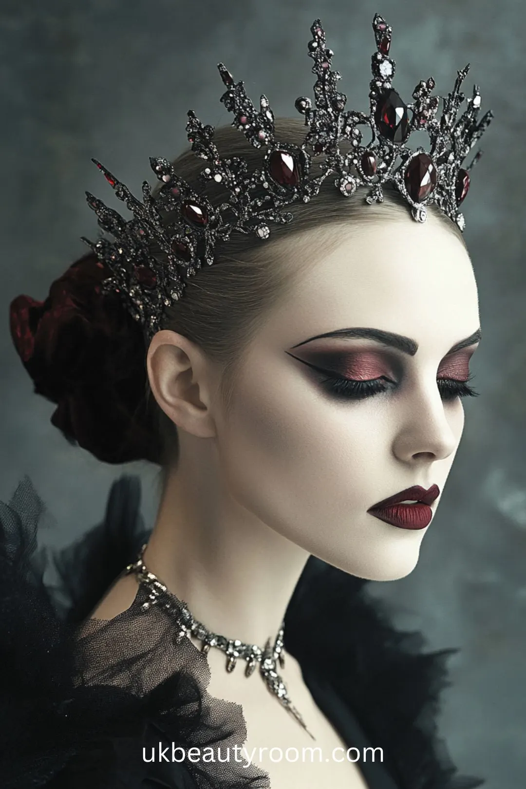 Looking for the perfect Halloween makeup look? Whether you're aiming for spooky, glamorous, or something in between, these 17 Halloween makeup looks are easy to recreate! Easy, simple, women, cute, scary easy, clown, vampire, creative, pretty, work, easy vampire, ideas, skeleton, blood.