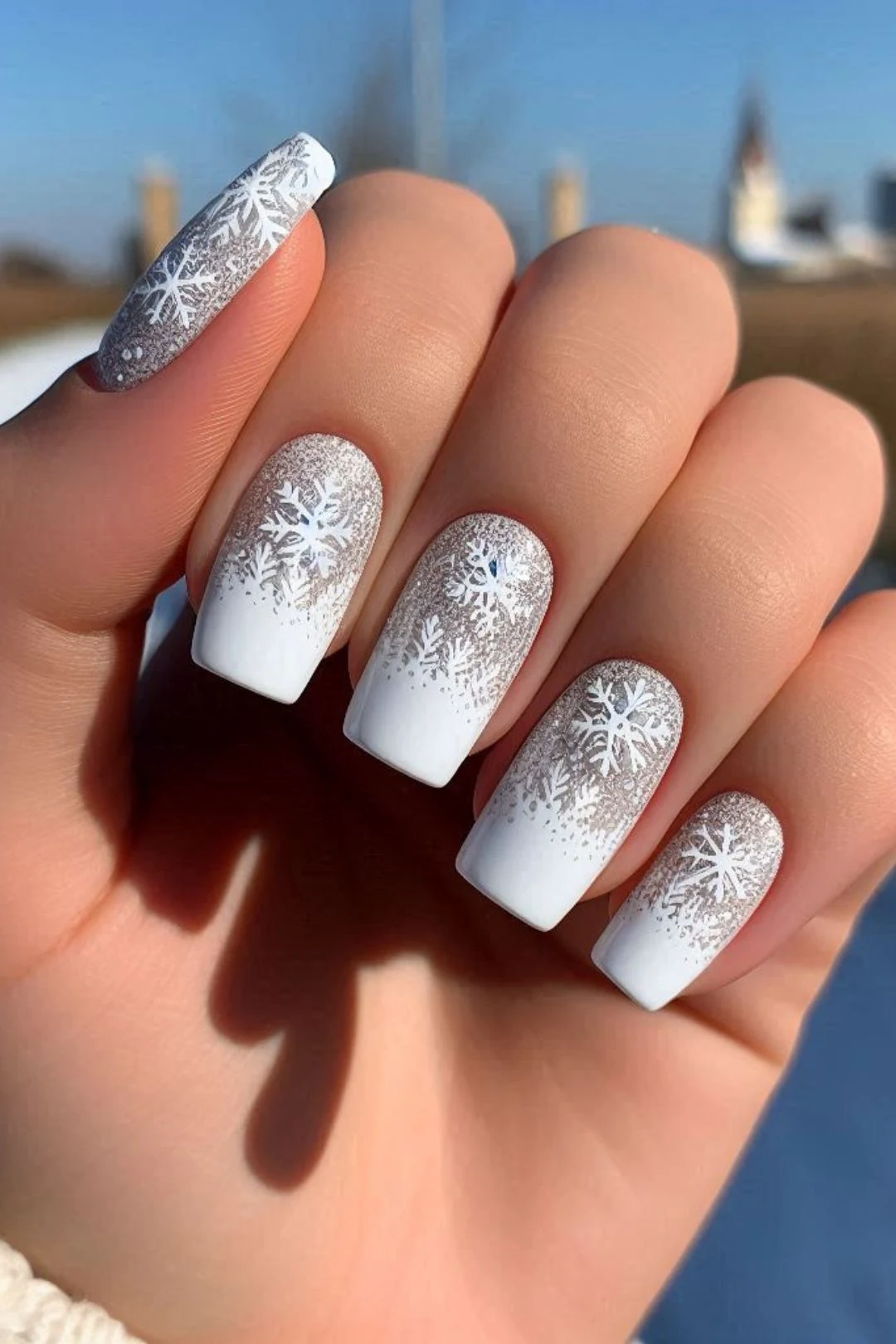 Get ready for the holidays with these stunning white Christmas nails! Our article features cute Christmas nails that are perfect for December nails. Discover simple designs, milky tones, and festive flair. From Christmas gel nails to Christmas nails easy acrylic options, you’ll find inspiration for every style. Celebrate in style with our festival nails ideas!