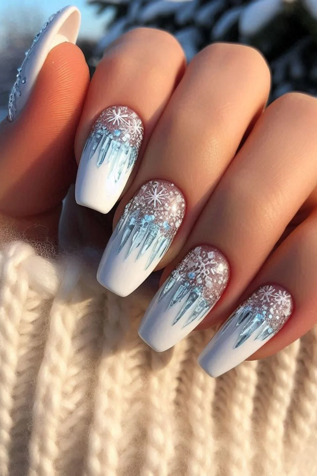 Get ready for the holidays with these stunning white Christmas nails! Our article features cute Christmas nails that are perfect for December nails. Discover simple designs, milky tones, and festive flair. From Christmas gel nails to Christmas nails easy acrylic options, you’ll find inspiration for every style. Celebrate in style with our festival nails ideas!