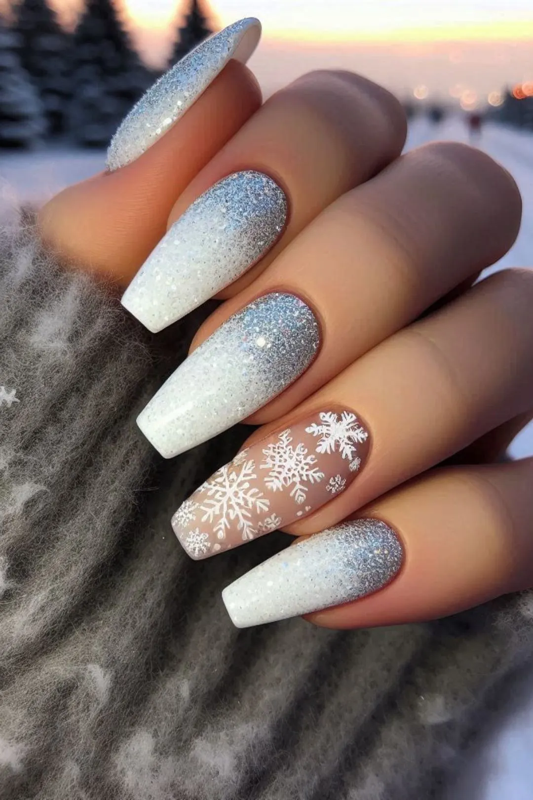 Get ready for the holidays with these stunning white Christmas nails! Our article features cute Christmas nails that are perfect for December nails. Discover simple designs, milky tones, and festive flair. From Christmas gel nails to Christmas nails easy acrylic options, you’ll find inspiration for every style. Celebrate in style with our festival nails ideas!