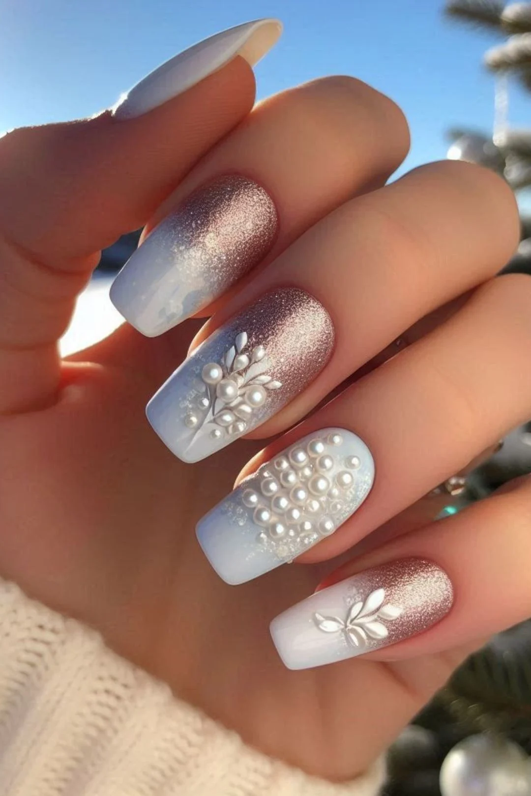 Get ready for the holidays with these stunning white Christmas nails! Our article features cute Christmas nails that are perfect for December nails. Discover simple designs, milky tones, and festive flair. From Christmas gel nails to Christmas nails easy acrylic options, you’ll find inspiration for every style. Celebrate in style with our festival nails ideas!