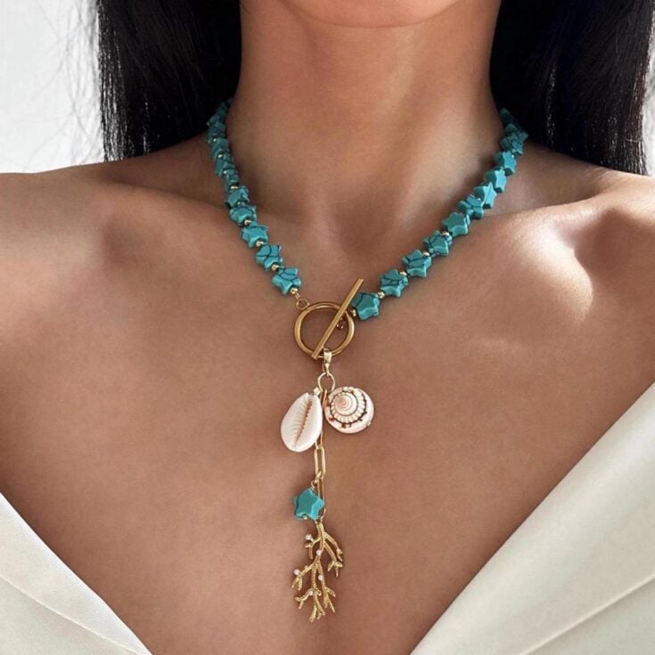 Image for Chunky Shell Queen Necklace 🐚💙