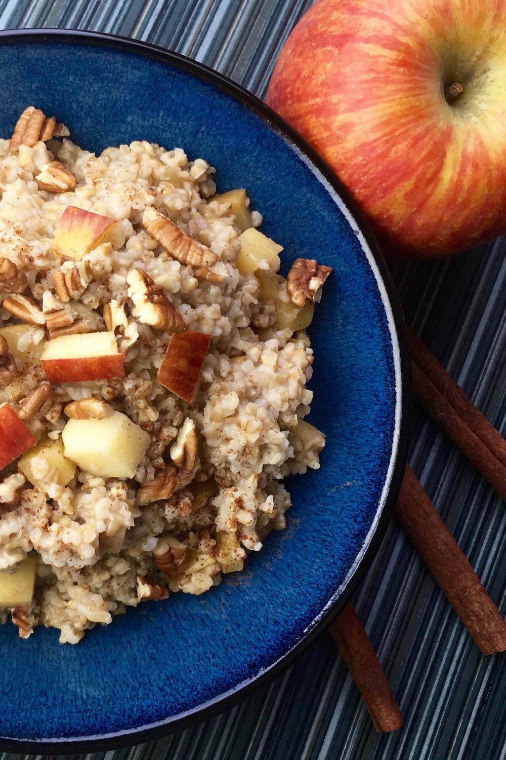Oats with Apple & Cinnamon