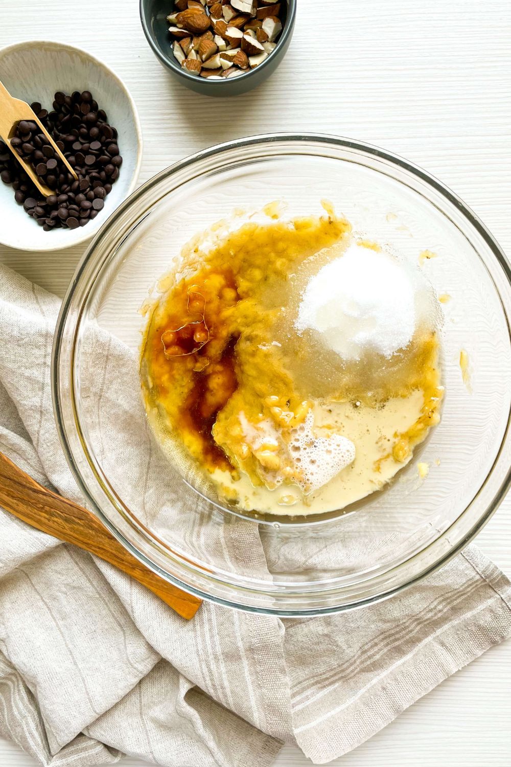 almond chocolate banana bread