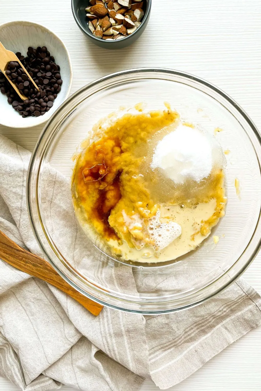almond chocolate banana bread