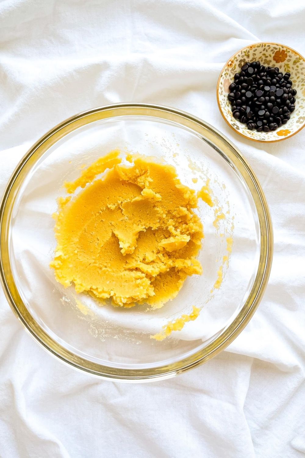 coconut flour chocolate chip cookies