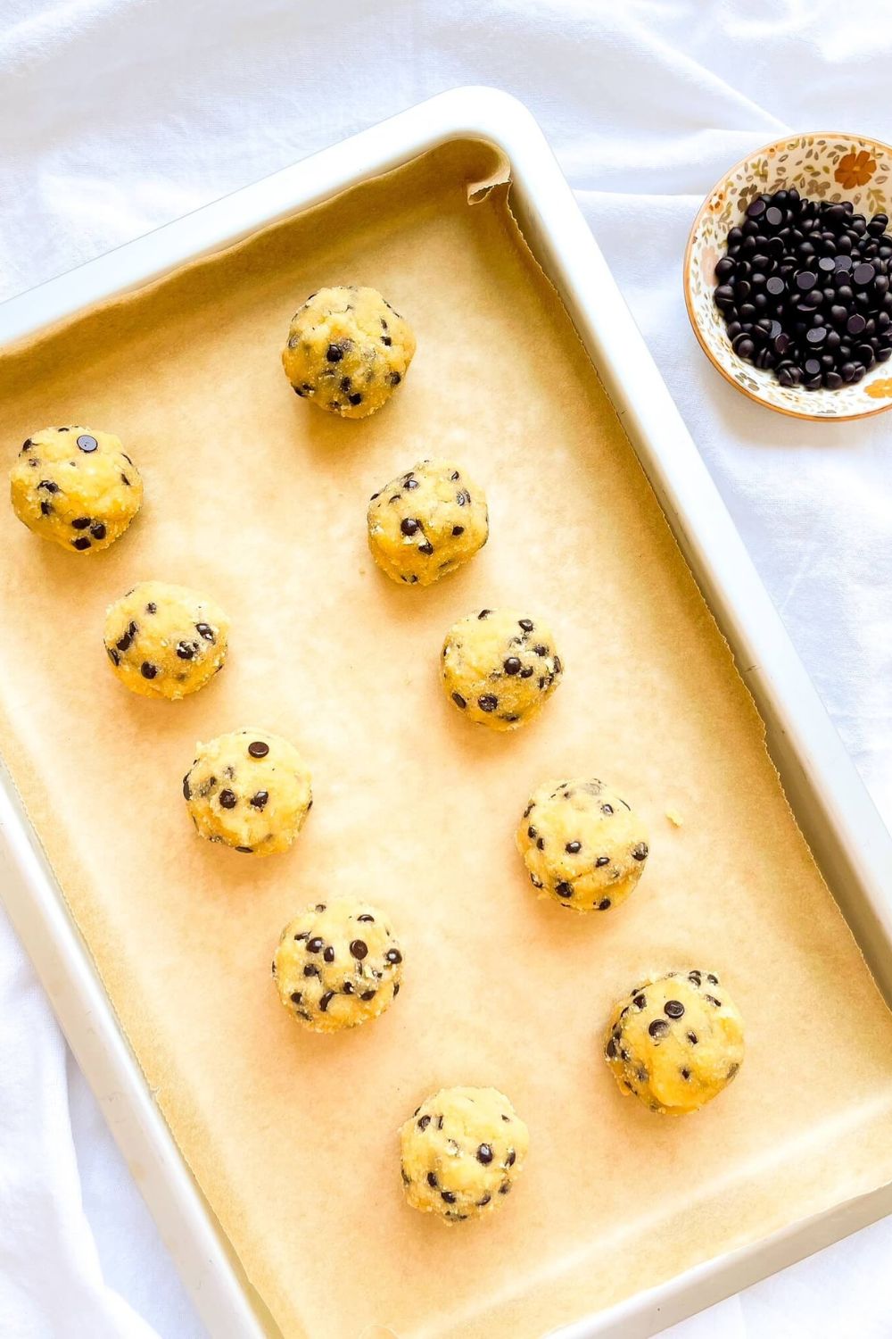 coconut flour chocolate chip cookies