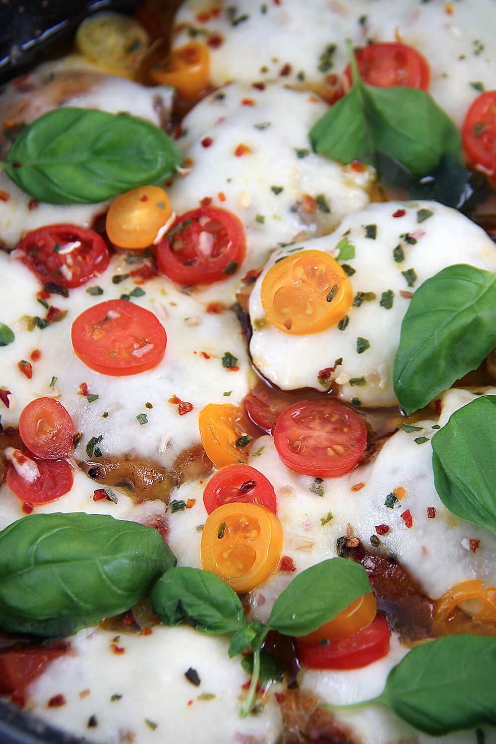 Baked Caprese Chicken Thighs