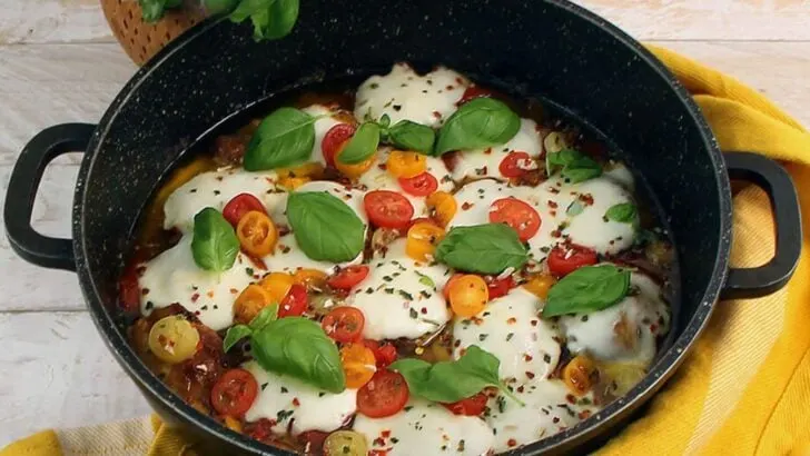 Baked Caprese Chicken Thighs