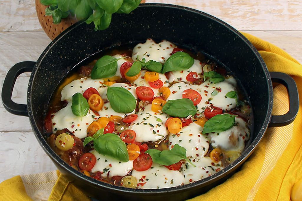 Baked Caprese Chicken Thighs