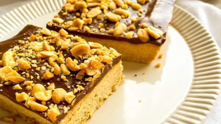 Peanut Butter Shortbread Bars