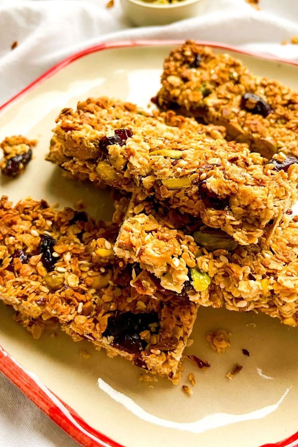 Pistachio granola bars