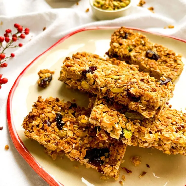 Pistachio granola bars