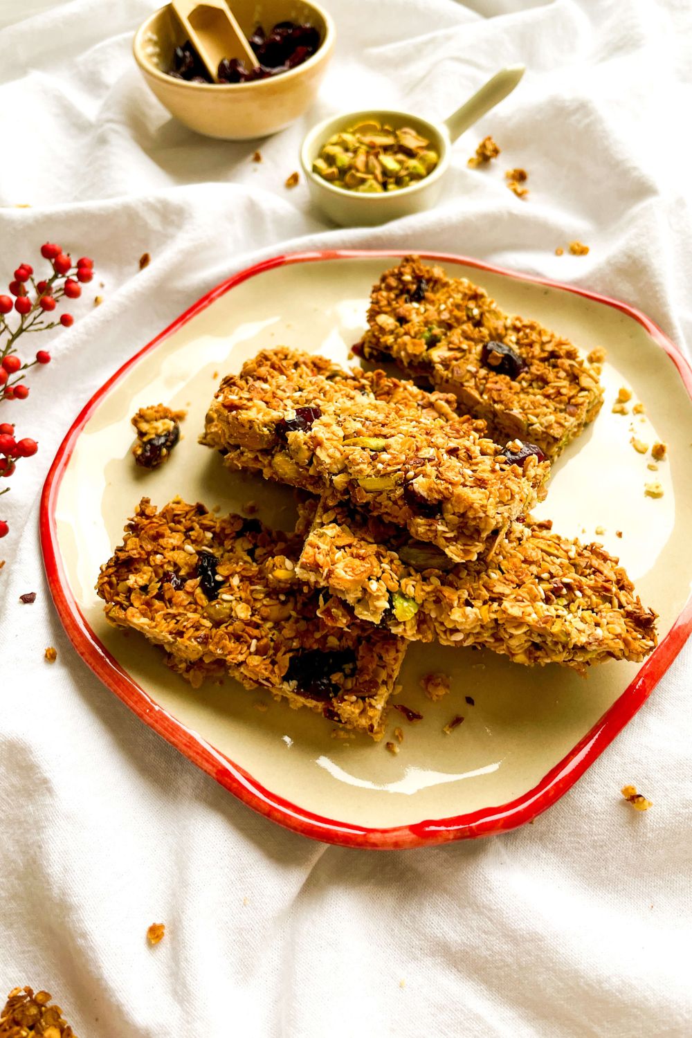 Pistachio granola bars