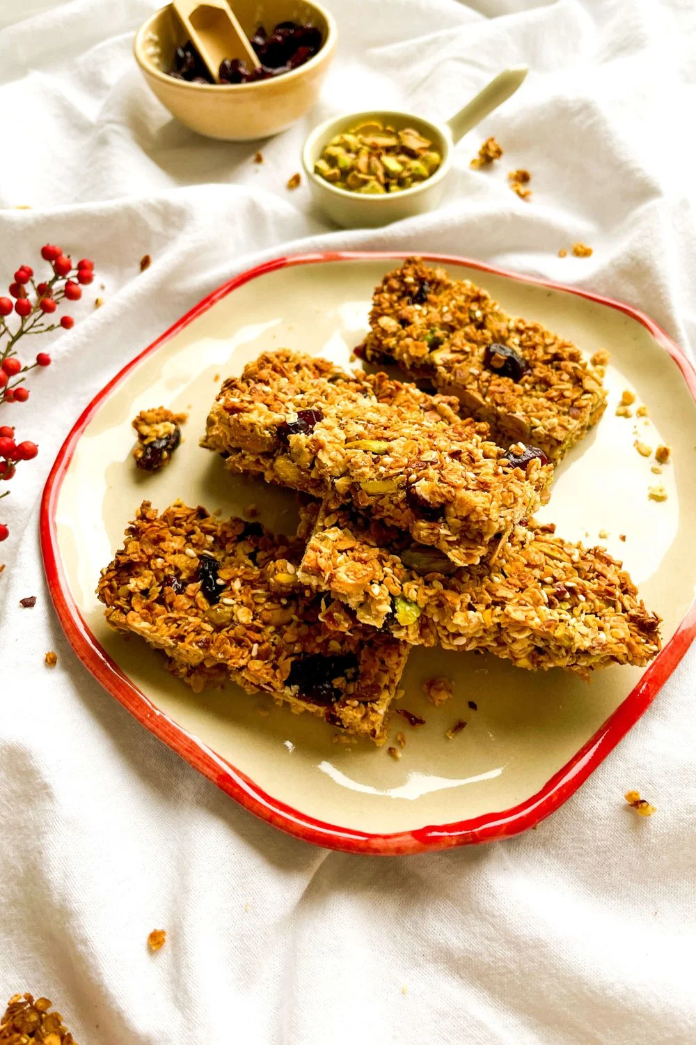 Pistachio granola bars