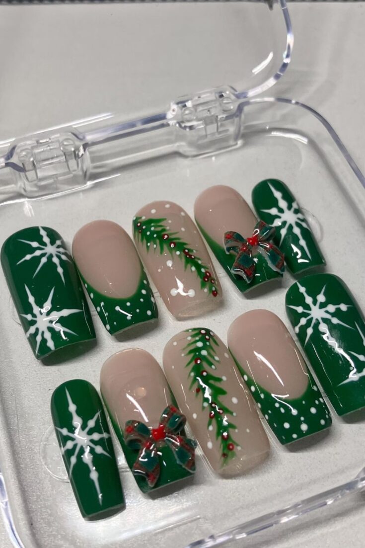 Green Snowflake & Holly Press-On Nails