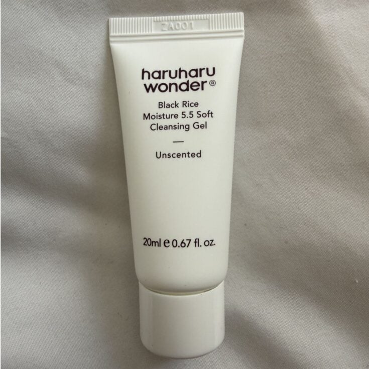 Haruharu Wonder Black Rice Moisture 5.5 Soft Cleansing Gel