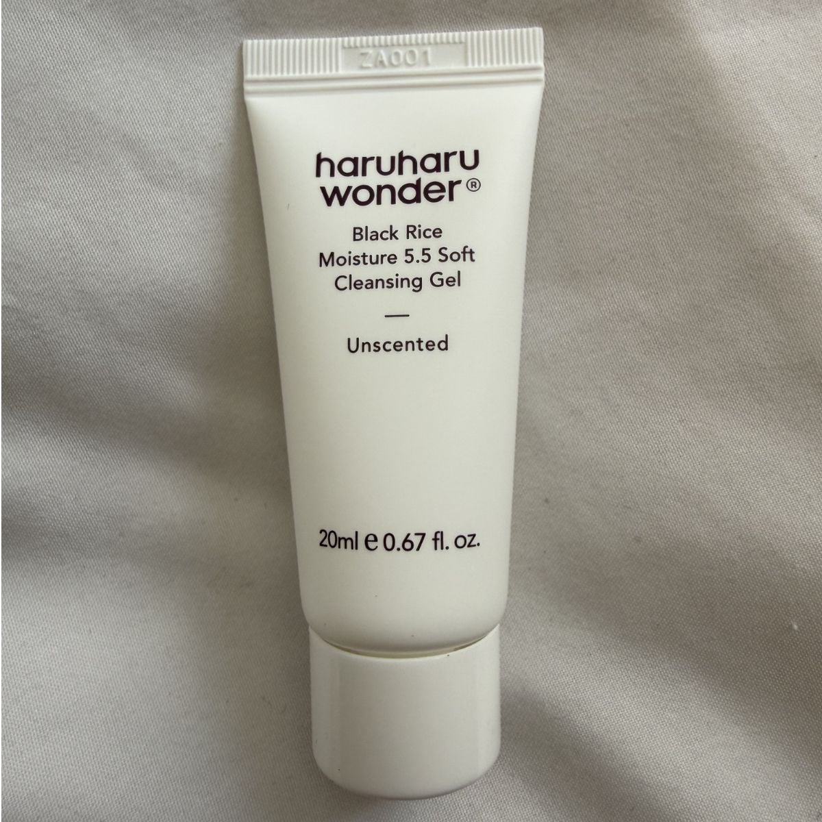 Haruharu Wonder Black Rice Moisture 5.5 Soft Cleansing Gel